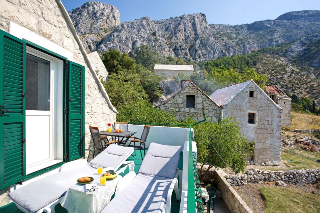 House Tina Villa โอมิช ภายนอก รูปภาพ